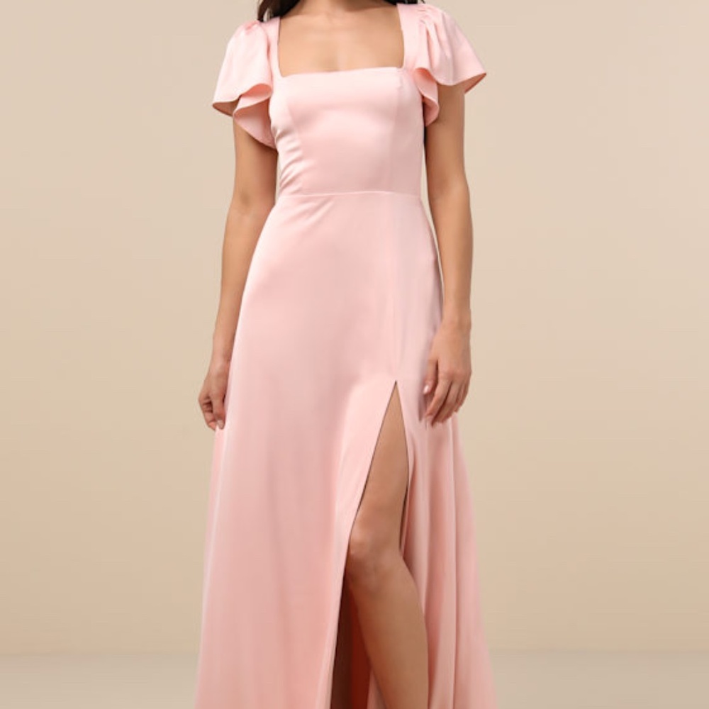 BRAND NEW W TAGS Lulus Ultimate Sweetness Light Pink Satin Sleeve Maxi - Size M